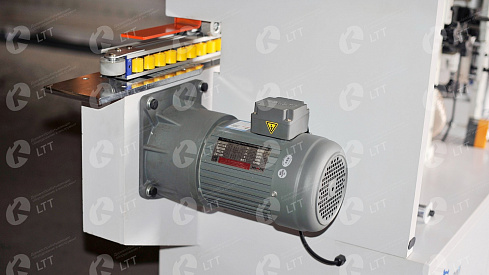 Кромкооблицовочный станок LTT803B